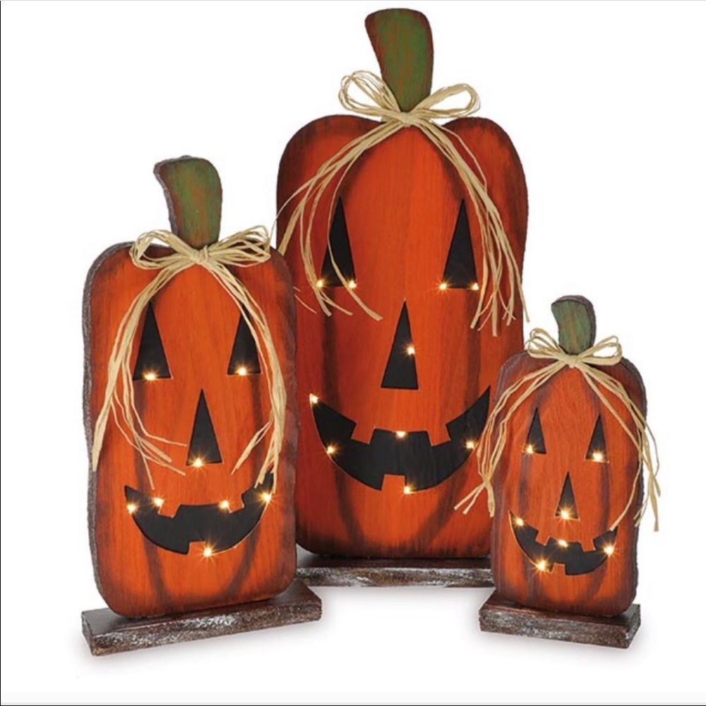 NEW!  Set of 3 Light Up Pumpkins